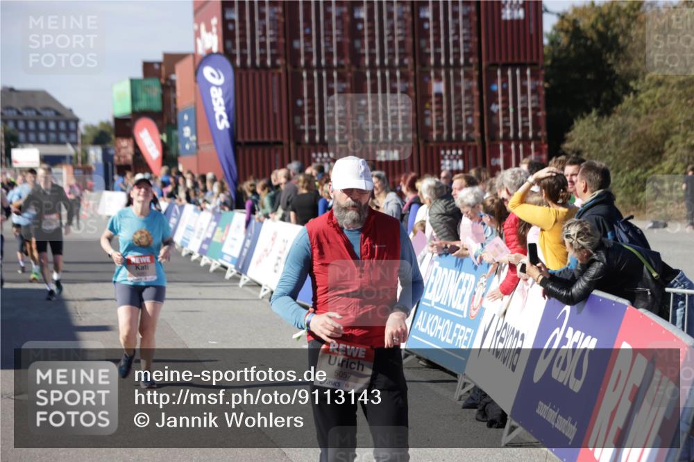 03.10.2025 - Köhlbrandbrückenlauf Jannik Wohlers http://msf.ph/oto/9113143 03.10.2025 13:31:42 Ziel 4415, 4416, 5057, 5065, 5171, 5222, 6072, 6103, 6297 meine-sportfotos.de