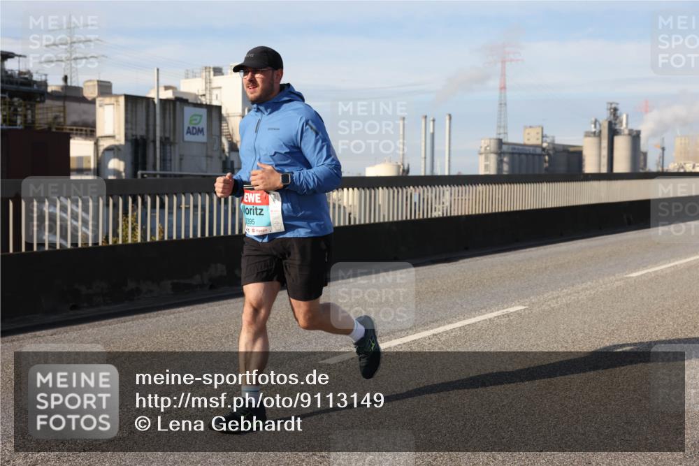 03.10.2025 - Köhlbrandbrückenlauf Lena Gebhardt http://msf.ph/oto/9113149 03.10.2025 10:16:50 Position 2 395 meine-sportfotos.de