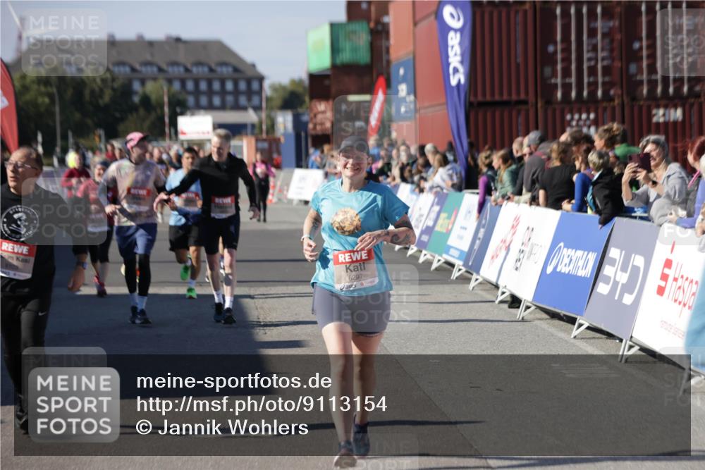 03.10.2025 - Köhlbrandbrückenlauf Jannik Wohlers http://msf.ph/oto/9113154 03.10.2025 13:31:43 Ziel 4415, 4416, 5057, 5171, 6072, 6103, 6297, 6452 meine-sportfotos.de