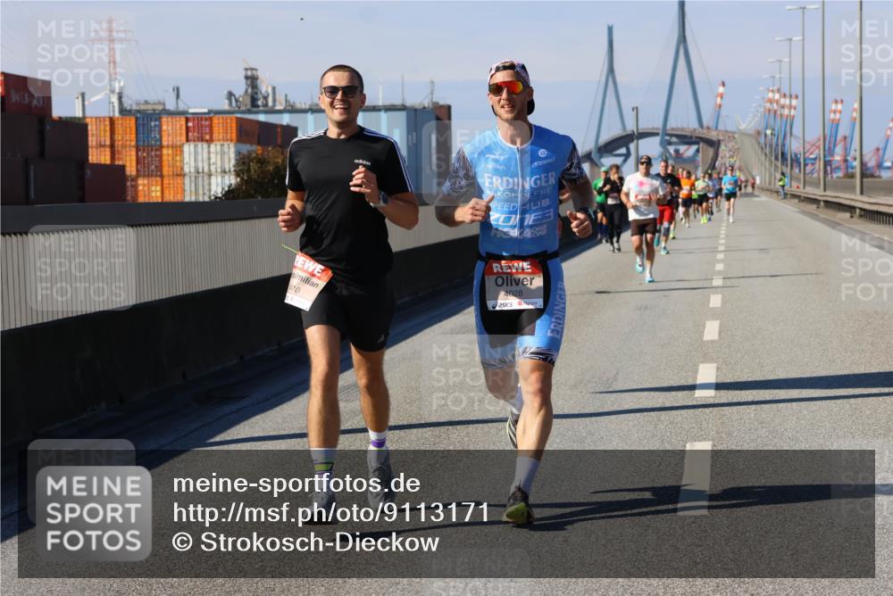 03.10.2025 - Köhlbrandbrückenlauf Strokosch-Dieckow http://msf.ph/oto/9113171 03.10.2025 12:43:00 Position 3 10, 4028 meine-sportfotos.de