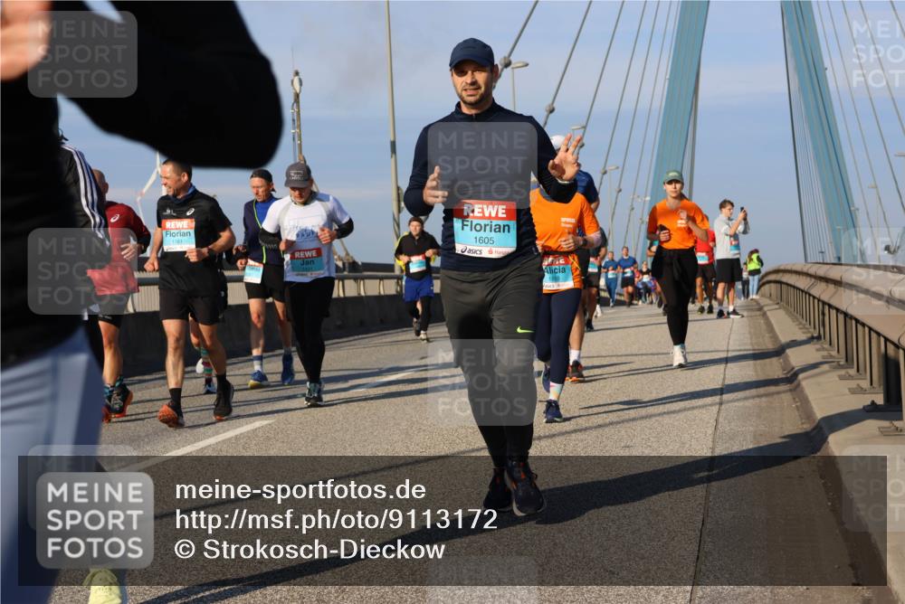 03.10.2025 - Köhlbrandbrückenlauf Strokosch-Dieckow http://msf.ph/oto/9113172 03.10.2025 09:47:10 Position 2 1181, 1605, 1858 meine-sportfotos.de