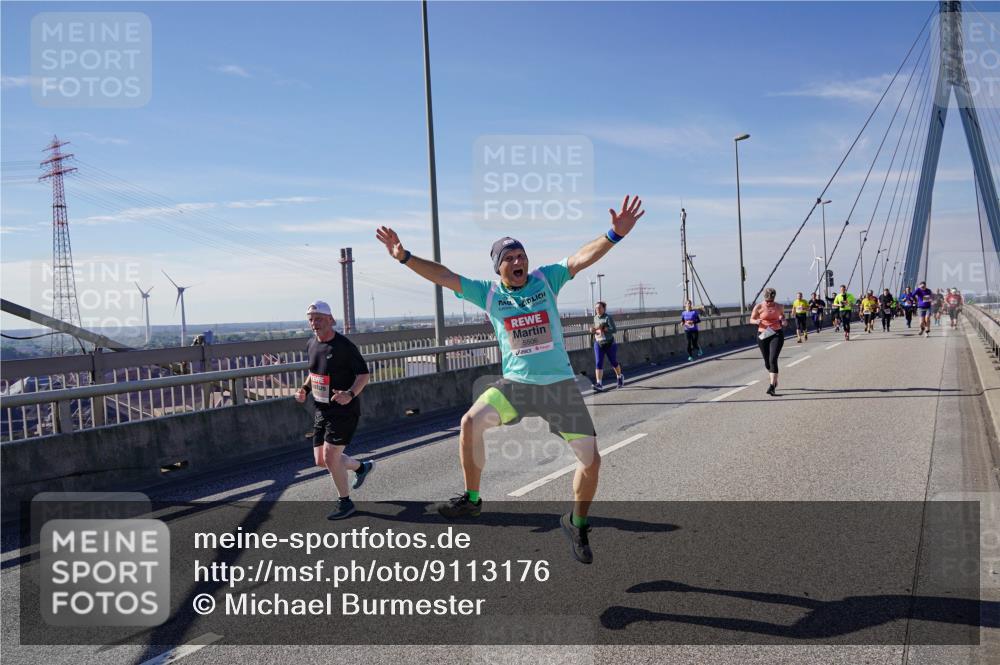 03.10.2025 - Köhlbrandbrückenlauf Michael Burmester http://msf.ph/oto/9113176 03.10.2025 12:55:01 Position 2 5506 meine-sportfotos.de