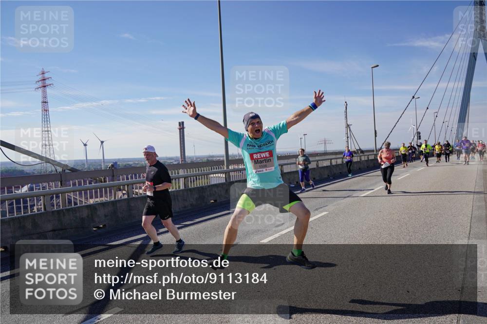 03.10.2025 - Köhlbrandbrückenlauf Michael Burmester http://msf.ph/oto/9113184 03.10.2025 12:55:01 Position 2 5506 meine-sportfotos.de