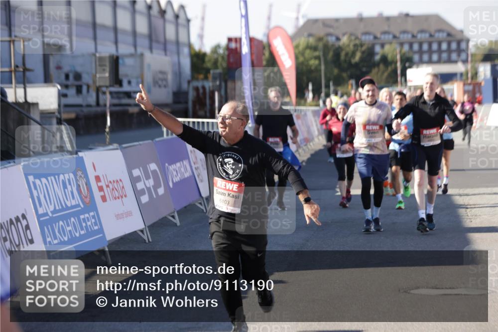03.10.2025 - Köhlbrandbrückenlauf Jannik Wohlers http://msf.ph/oto/9113190 03.10.2025 13:31:44 Ziel 4415, 4416, 5057, 5171, 5463, 5817, 6072, 6103, 6297, 6452 meine-sportfotos.de