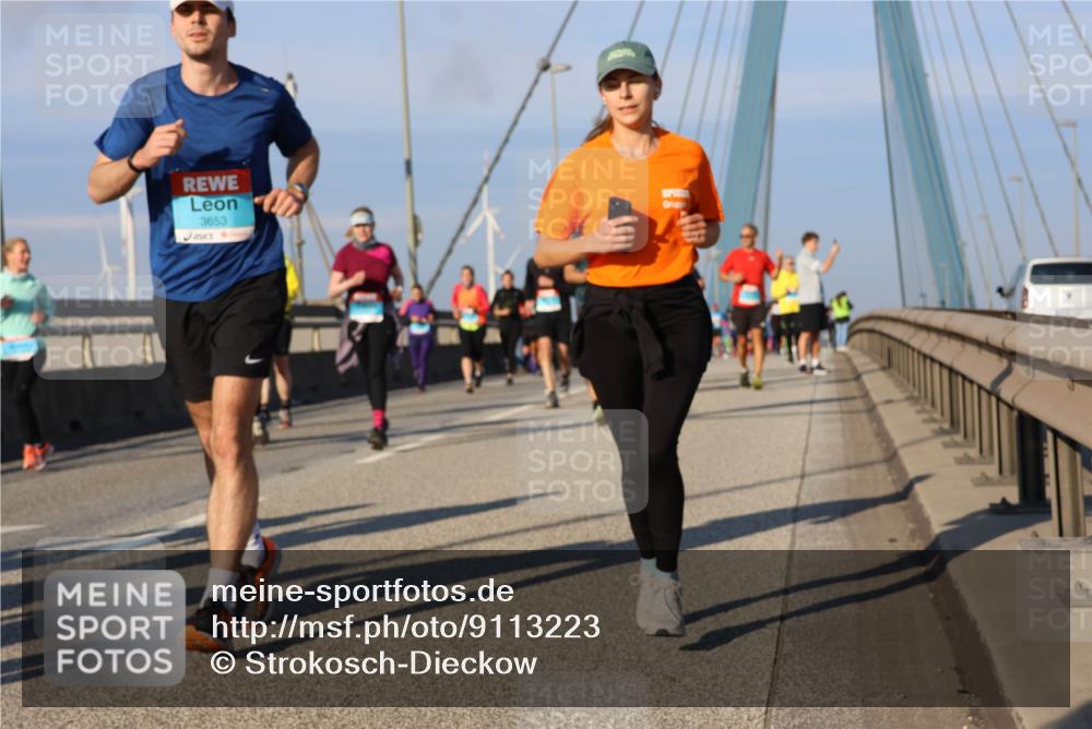 03.10.2025 - Köhlbrandbrückenlauf Strokosch-Dieckow http://msf.ph/oto/9113223 03.10.2025 09:47:13 Position 2 3653 meine-sportfotos.de