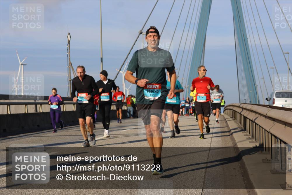 03.10.2025 - Köhlbrandbrückenlauf Strokosch-Dieckow http://msf.ph/oto/9113228 03.10.2025 09:47:16 Position 2 1501 meine-sportfotos.de
