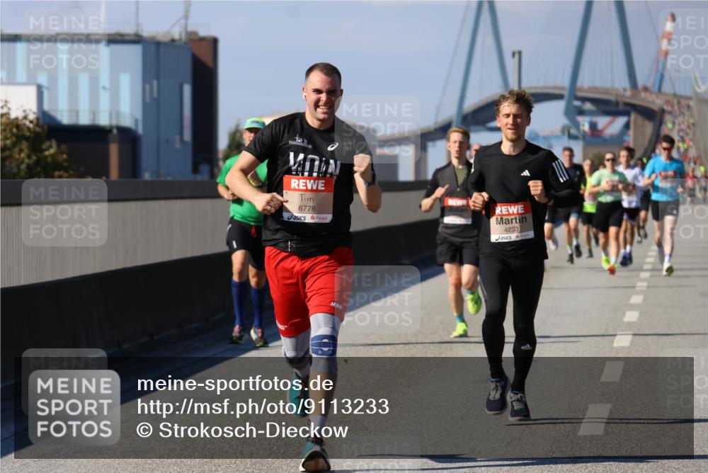 03.10.2025 - Köhlbrandbrückenlauf Strokosch-Dieckow http://msf.ph/oto/9113233 03.10.2025 12:43:08 Position 3 6778, 4233 meine-sportfotos.de