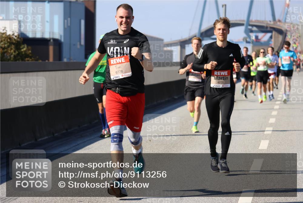 03.10.2025 - Köhlbrandbrückenlauf Strokosch-Dieckow http://msf.ph/oto/9113256 03.10.2025 12:43:08 Position 3 6778, 4233 meine-sportfotos.de