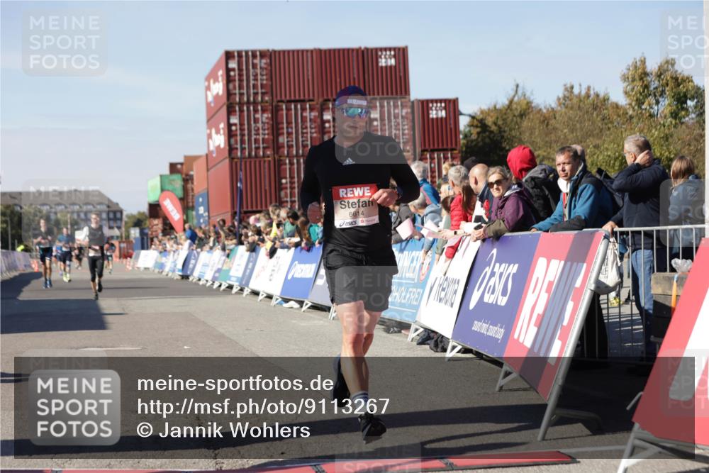 03.10.2025 - Köhlbrandbrückenlauf Jannik Wohlers http://msf.ph/oto/9113267 03.10.2025 13:01:11 Ziel 4039, 4140, 4425, 4737, 5779, 6614 meine-sportfotos.de