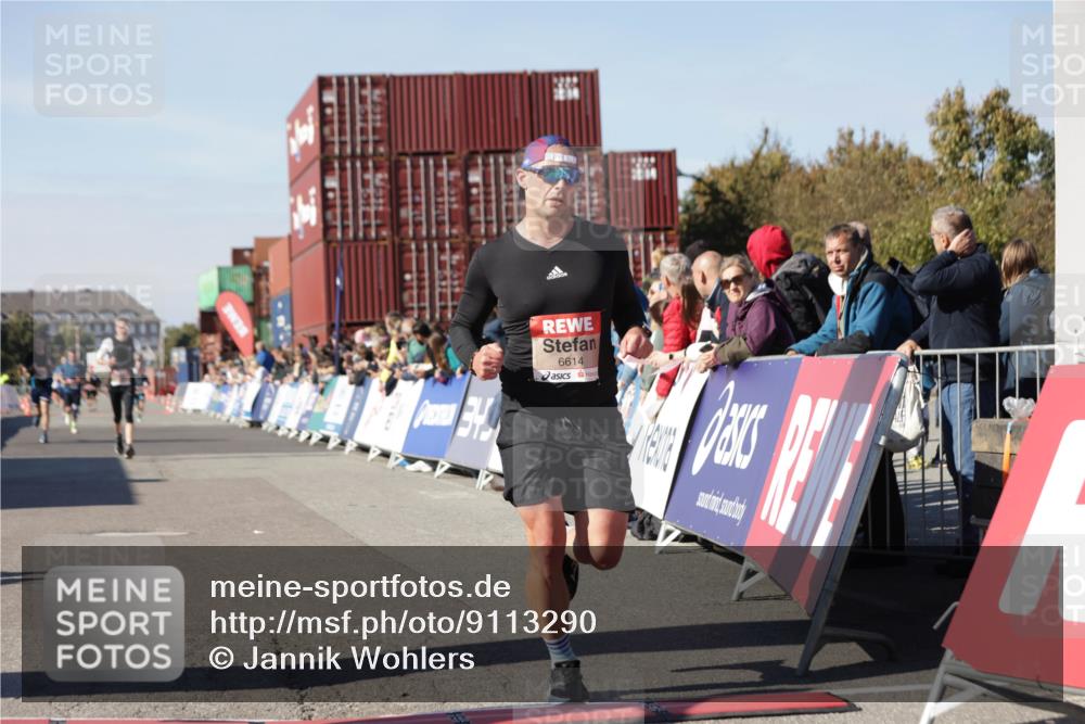 03.10.2025 - Köhlbrandbrückenlauf Jannik Wohlers http://msf.ph/oto/9113290 03.10.2025 13:01:11 Ziel 4039, 4140, 4425, 4737, 5779, 6614 meine-sportfotos.de