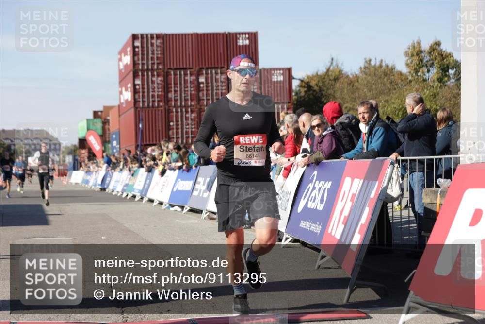 03.10.2025 - Köhlbrandbrückenlauf Jannik Wohlers http://msf.ph/oto/9113295 03.10.2025 13:01:11 Ziel 4039, 4140, 4425, 4737, 5779, 6614 meine-sportfotos.de