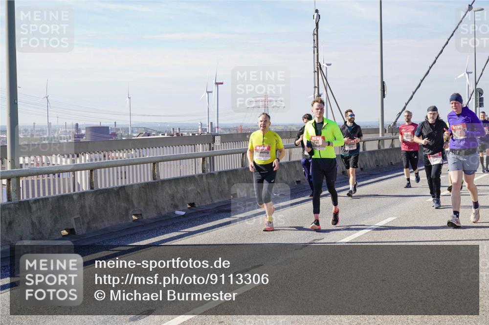 03.10.2025 - Köhlbrandbrückenlauf Michael Burmester http://msf.ph/oto/9113306 03.10.2025 12:55:08 Position 2 95 meine-sportfotos.de
