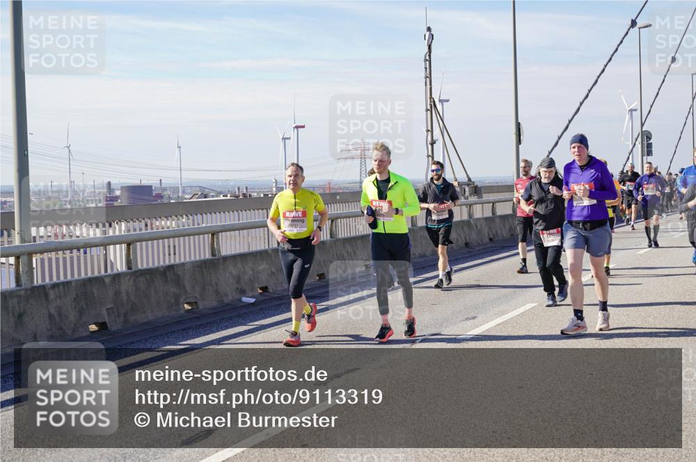 03.10.2025 - Köhlbrandbrückenlauf Michael Burmester http://msf.ph/oto/9113319 03.10.2025 12:55:08 Position 2 6211 meine-sportfotos.de