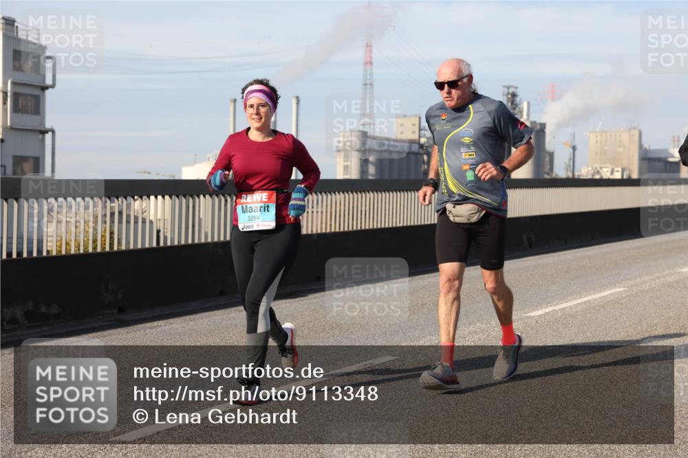03.10.2025 - Köhlbrandbrückenlauf Lena Gebhardt http://msf.ph/oto/9113348 03.10.2025 10:16:54 Position 2 3284 meine-sportfotos.de