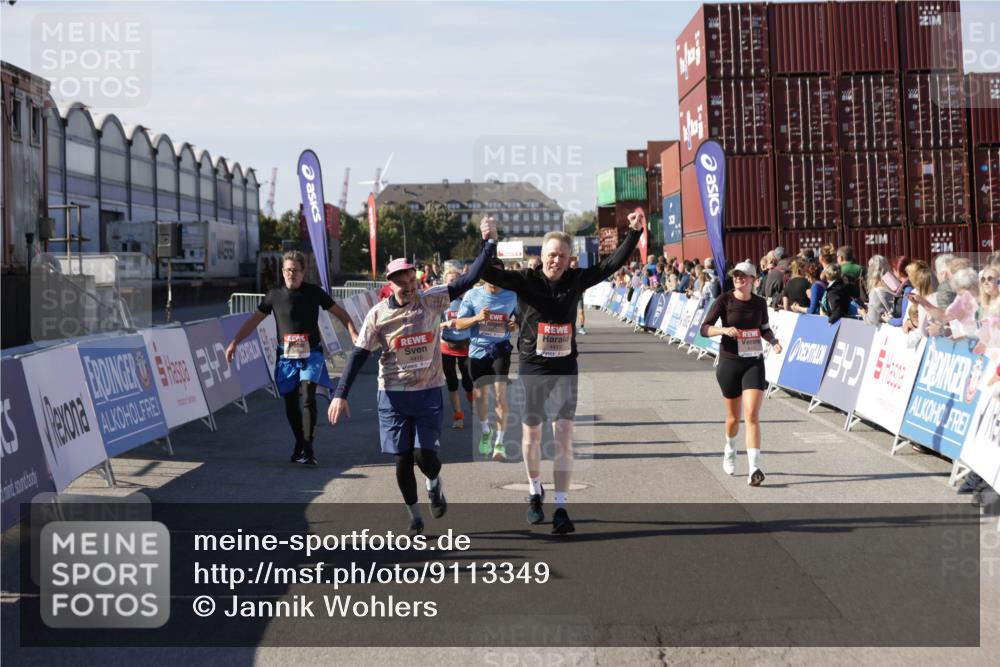 03.10.2025 - Köhlbrandbrückenlauf Jannik Wohlers http://msf.ph/oto/9113349 03.10.2025 13:31:47 Ziel 4415, 4416, 4935, 5057, 5267, 5463, 5817, 6072, 6103, 6297, 6452, 6736 meine-sportfotos.de