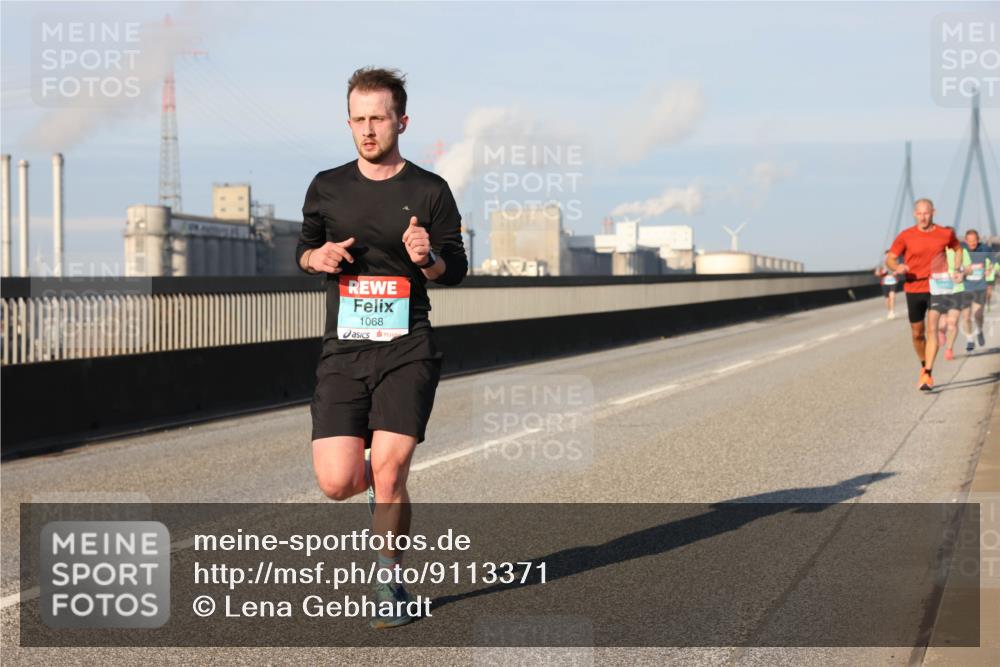 03.10.2025 - Köhlbrandbrückenlauf Lena Gebhardt http://msf.ph/oto/9113371 03.10.2025 09:42:44 Position 2 1068 meine-sportfotos.de