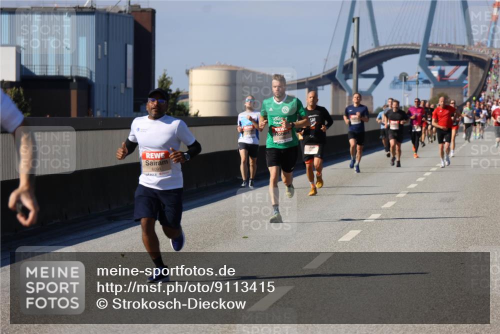 03.10.2025 - Köhlbrandbrückenlauf Strokosch-Dieckow http://msf.ph/oto/9113415 03.10.2025 12:43:28 Position 3 6091 meine-sportfotos.de