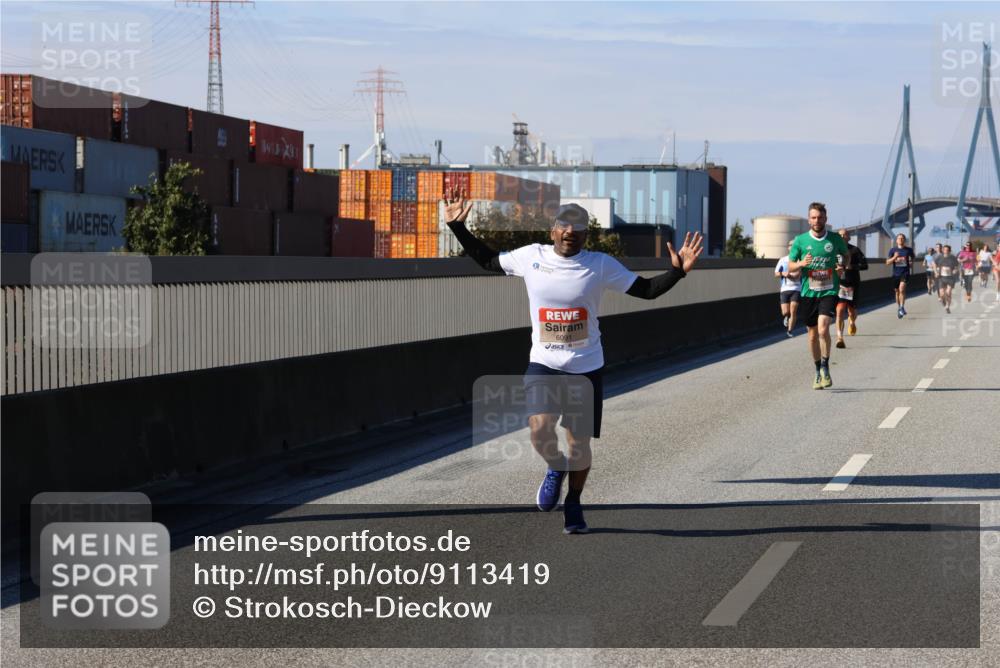 03.10.2025 - Köhlbrandbrückenlauf Strokosch-Dieckow http://msf.ph/oto/9113419 03.10.2025 12:43:31 Position 3 6091 meine-sportfotos.de