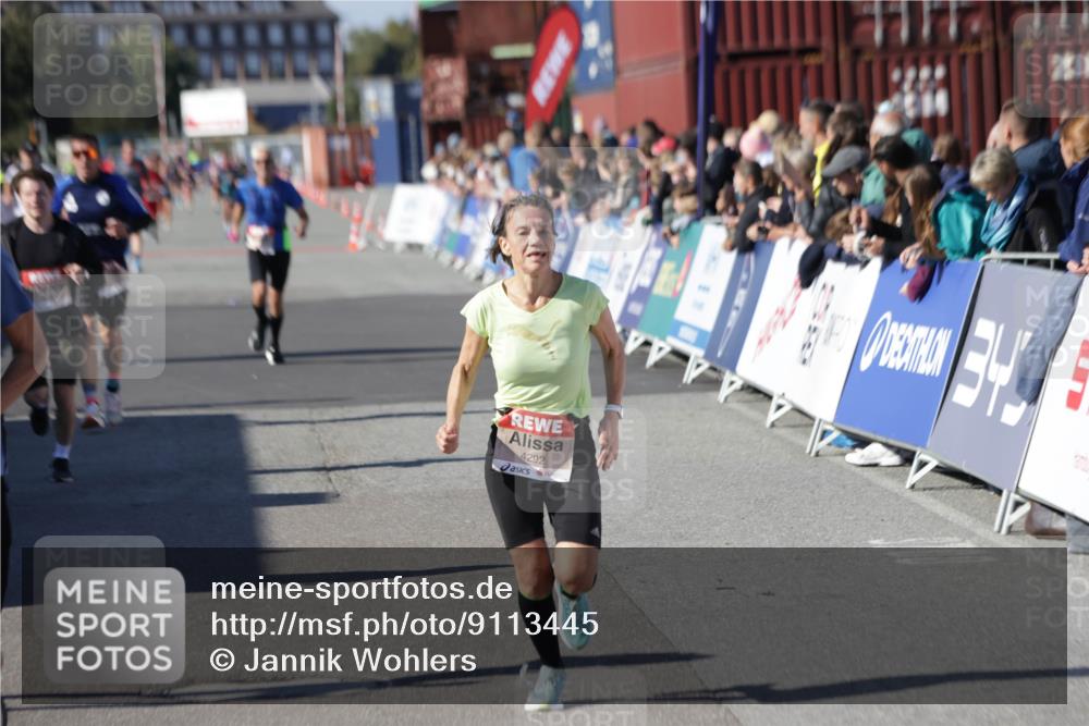 03.10.2025 - Köhlbrandbrückenlauf Jannik Wohlers http://msf.ph/oto/9113445 03.10.2025 13:01:28 Ziel 4073, 4199, 4219, 4220, 4284, 4292, 4304, 5424, 5915, 6187, 6307, 6775, 6801 meine-sportfotos.de