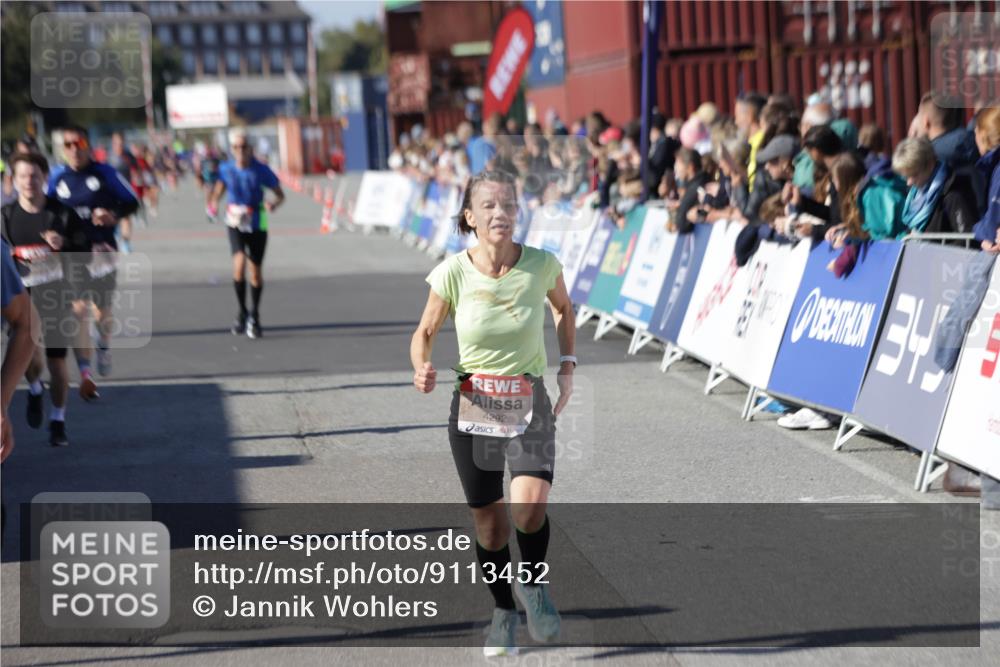 03.10.2025 - Köhlbrandbrückenlauf Jannik Wohlers http://msf.ph/oto/9113452 03.10.2025 13:01:28 Ziel 4073, 4199, 4219, 4220, 4284, 4292, 4304, 5424, 5915, 6187, 6307, 6775, 6801 meine-sportfotos.de