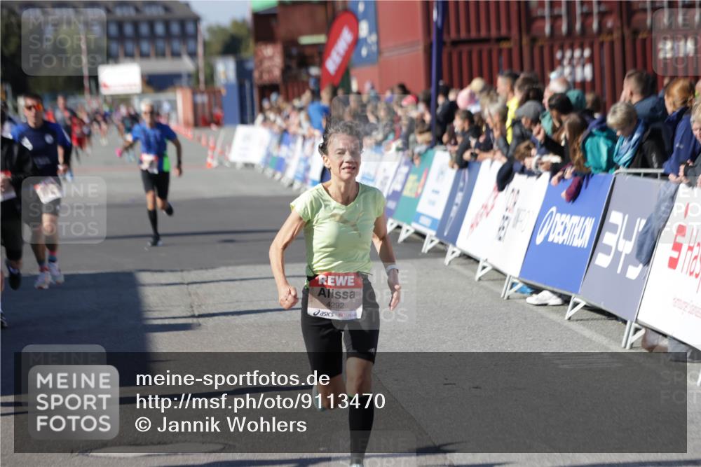 03.10.2025 - Köhlbrandbrückenlauf Jannik Wohlers http://msf.ph/oto/9113470 03.10.2025 13:01:28 Ziel 4073, 4199, 4219, 4220, 4284, 4292, 4304, 5424, 5915, 6187, 6307, 6775, 6801 meine-sportfotos.de