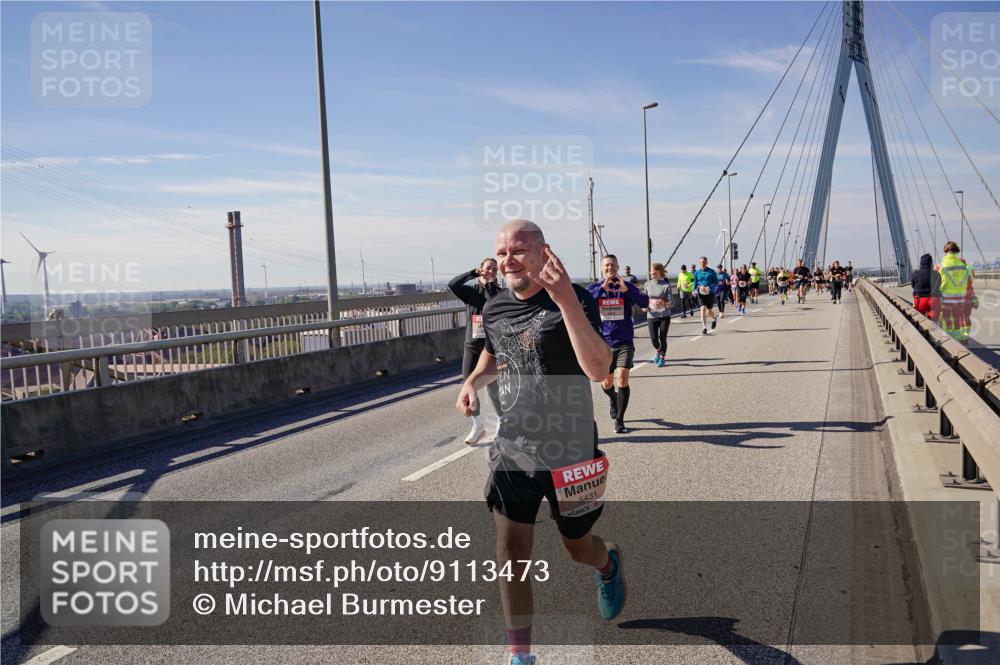 03.10.2025 - Köhlbrandbrückenlauf Michael Burmester http://msf.ph/oto/9113473 03.10.2025 12:55:16 Position 2 5431 meine-sportfotos.de
