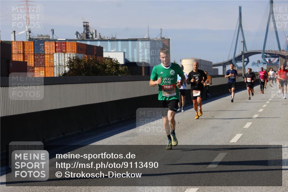 03.10.2025 - Köhlbrandbrückenlauf Strokosch-Dieckow http://msf.ph/oto/9113490 03.10.2025 12:43:33 Position 3 6489 meine-sportfotos.de