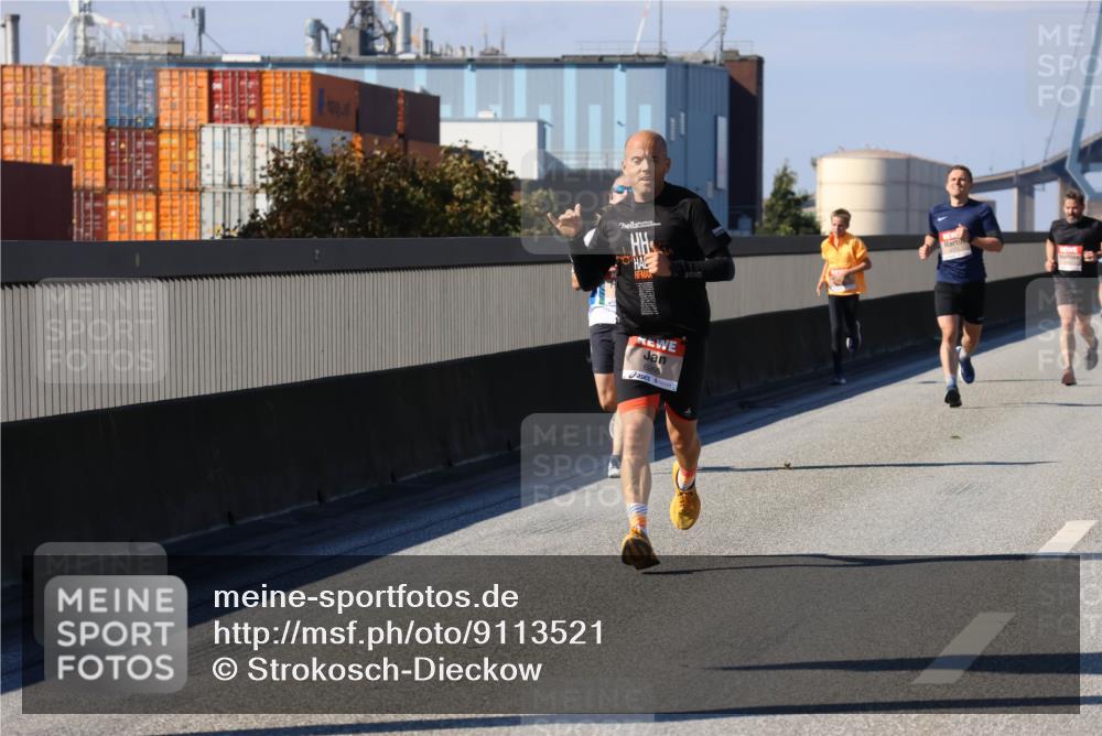 03.10.2025 - Köhlbrandbrückenlauf Strokosch-Dieckow http://msf.ph/oto/9113521 03.10.2025 12:43:36 Position 3  meine-sportfotos.de
