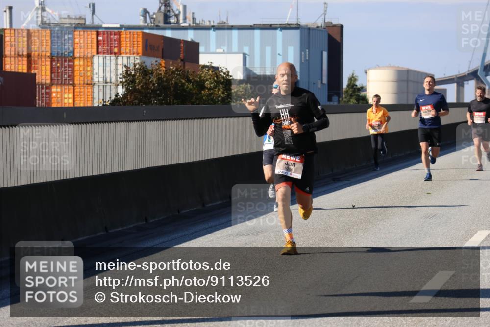 03.10.2025 - Köhlbrandbrückenlauf Strokosch-Dieckow http://msf.ph/oto/9113526 03.10.2025 12:43:36 Position 3  meine-sportfotos.de