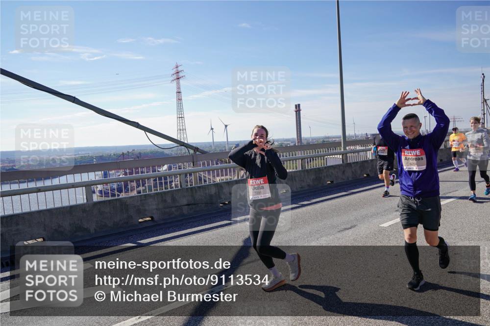 03.10.2025 - Köhlbrandbrückenlauf Michael Burmester http://msf.ph/oto/9113534 03.10.2025 12:55:17 Position 2 5291, 4204 meine-sportfotos.de
