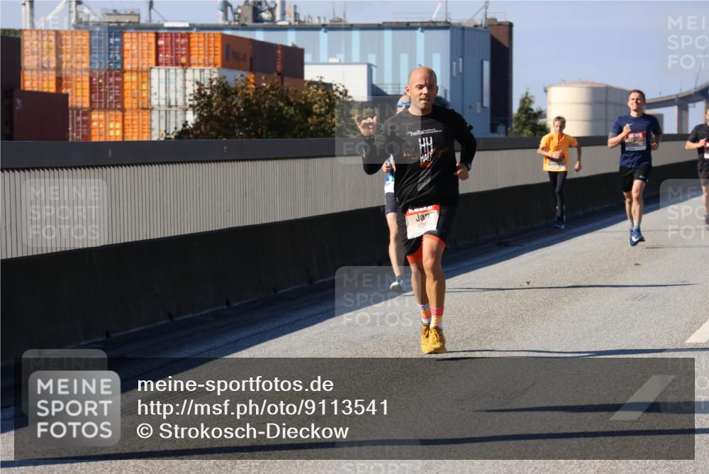 03.10.2025 - Köhlbrandbrückenlauf Strokosch-Dieckow http://msf.ph/oto/9113541 03.10.2025 12:43:36 Position 3  meine-sportfotos.de