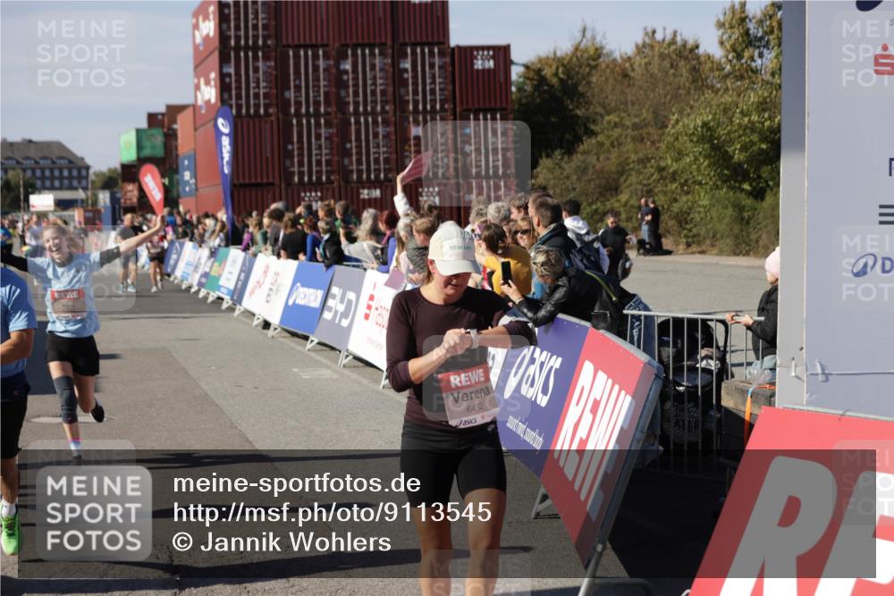 03.10.2025 - Köhlbrandbrückenlauf Jannik Wohlers http://msf.ph/oto/9113545 03.10.2025 13:31:51 Ziel 4415, 4416, 4842, 4902, 4935, 5057, 5267, 5463, 5817, 6103, 6297, 6452, 6736 meine-sportfotos.de