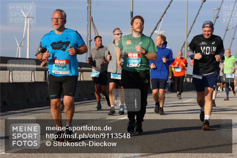 03.10.2025 - Köhlbrandbrückenlauf Strokosch-Dieckow http://msf.ph/oto/9113548 03.10.2025 09:47:49 Position 2 1642, 1015, 3392, 1534 meine-sportfotos.de