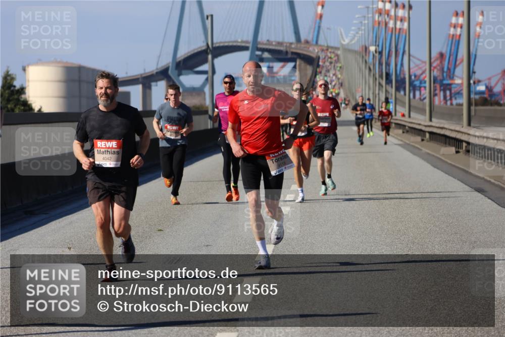 03.10.2025 - Köhlbrandbrückenlauf Strokosch-Dieckow http://msf.ph/oto/9113565 03.10.2025 12:43:42 Position 3 4042, 4115 meine-sportfotos.de
