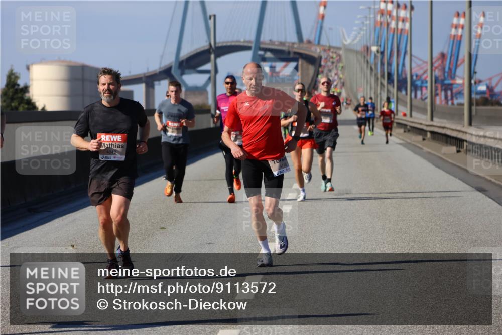 03.10.2025 - Köhlbrandbrückenlauf Strokosch-Dieckow http://msf.ph/oto/9113572 03.10.2025 12:43:42 Position 3 4042, 4115 meine-sportfotos.de