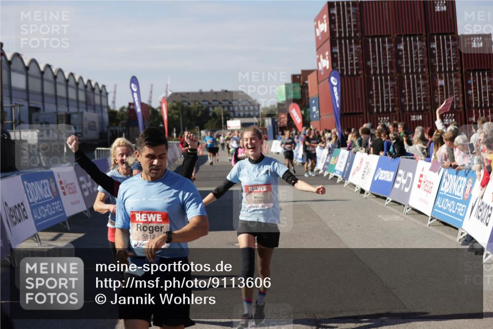 03.10.2025 - Köhlbrandbrückenlauf Jannik Wohlers http://msf.ph/oto/9113606 03.10.2025 13:31:52 Ziel 4415, 4416, 4842, 4902, 4935, 5267, 5463, 5817, 6103, 6297, 6452, 6736 meine-sportfotos.de