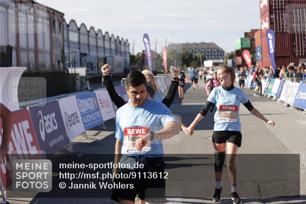 03.10.2025 - Köhlbrandbrückenlauf Jannik Wohlers http://msf.ph/oto/9113612 03.10.2025 13:31:52 Ziel 4415, 4416, 4842, 4902, 4935, 5267, 5463, 5817, 6103, 6297, 6452, 6736 meine-sportfotos.de