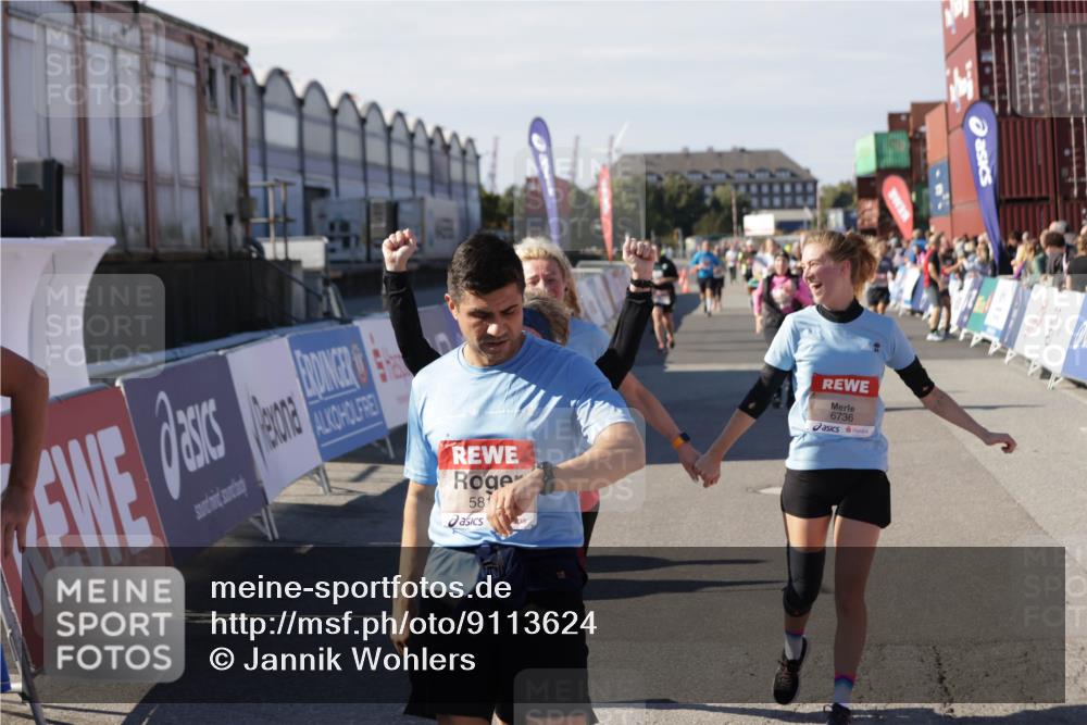 03.10.2025 - Köhlbrandbrückenlauf Jannik Wohlers http://msf.ph/oto/9113624 03.10.2025 13:31:52 Ziel 4415, 4416, 4842, 4902, 4935, 5267, 5463, 5817, 6103, 6297, 6452, 6736 meine-sportfotos.de