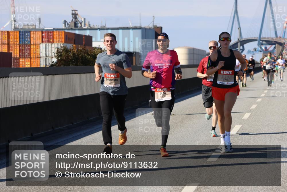 03.10.2025 - Köhlbrandbrückenlauf Strokosch-Dieckow http://msf.ph/oto/9113632 03.10.2025 12:43:50 Position 3 4231, 6769, 6408 meine-sportfotos.de