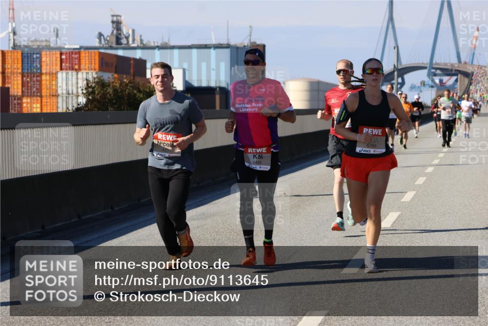 03.10.2025 - Köhlbrandbrückenlauf Strokosch-Dieckow http://msf.ph/oto/9113645 03.10.2025 12:43:50 Position 3 4231, 6408, 6769 meine-sportfotos.de