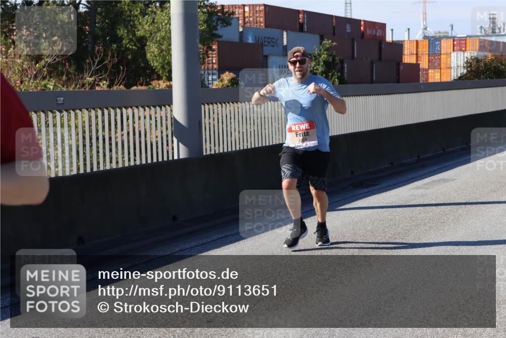03.10.2025 - Köhlbrandbrückenlauf Strokosch-Dieckow http://msf.ph/oto/9113651 03.10.2025 12:43:55 Position 3  meine-sportfotos.de