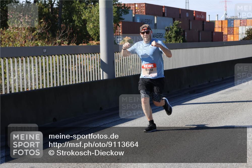 03.10.2025 - Köhlbrandbrückenlauf Strokosch-Dieckow http://msf.ph/oto/9113664 03.10.2025 12:43:55 Position 3  meine-sportfotos.de
