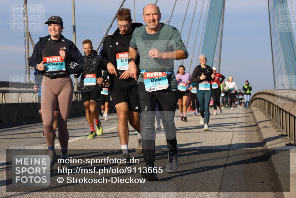 03.10.2025 - Köhlbrandbrückenlauf Strokosch-Dieckow http://msf.ph/oto/9113665 03.10.2025 09:48:07 Position 2 1487, 3768, 3315, 2799 meine-sportfotos.de