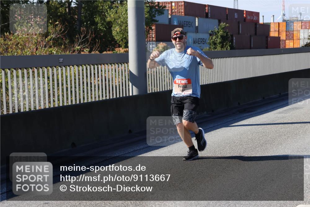 03.10.2025 - Köhlbrandbrückenlauf Strokosch-Dieckow http://msf.ph/oto/9113667 03.10.2025 12:43:55 Position 3 880, 4054 meine-sportfotos.de
