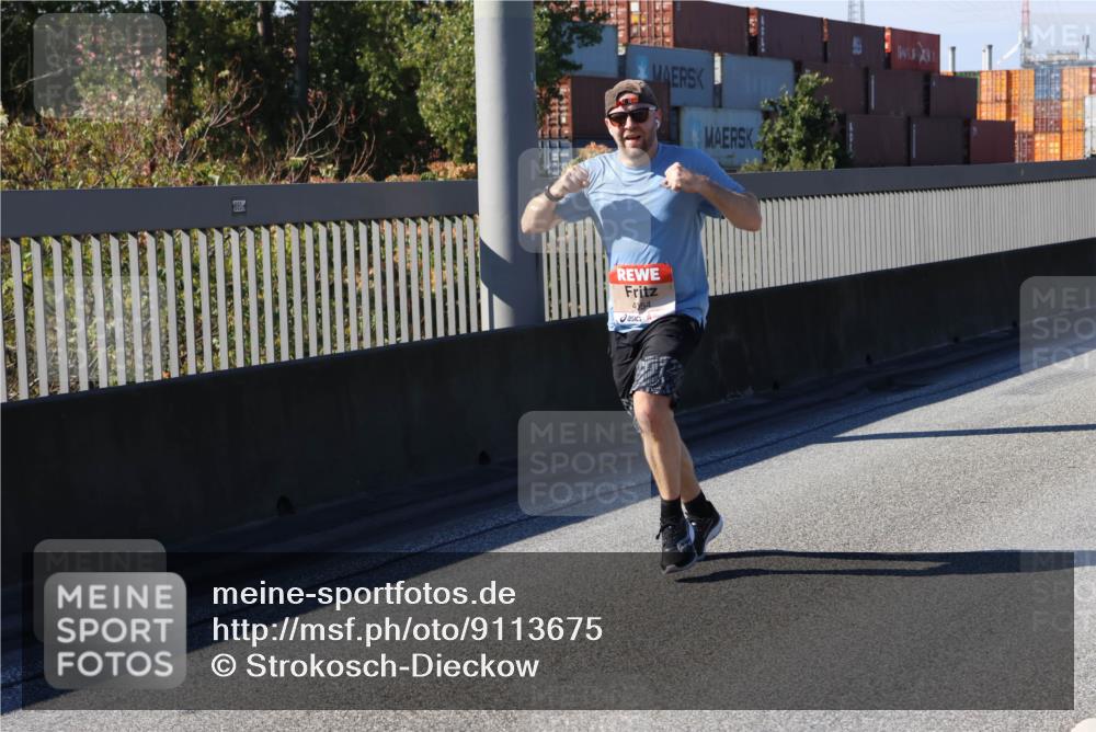 03.10.2025 - Köhlbrandbrückenlauf Strokosch-Dieckow http://msf.ph/oto/9113675 03.10.2025 12:43:55 Position 3 880, 4054 meine-sportfotos.de