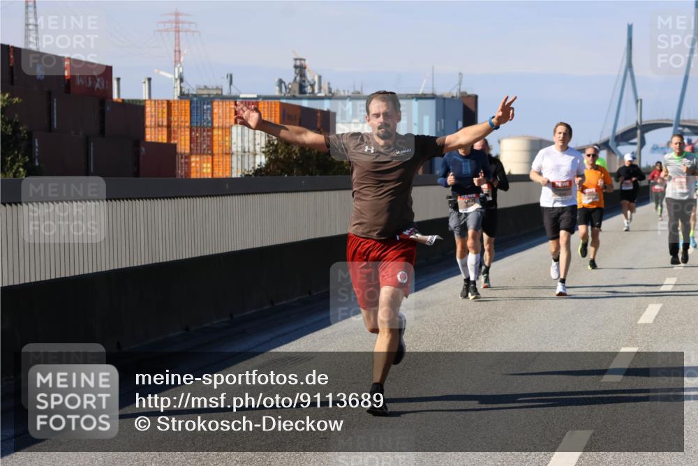 03.10.2025 - Köhlbrandbrückenlauf Strokosch-Dieckow http://msf.ph/oto/9113689 03.10.2025 12:43:58 Position 3  meine-sportfotos.de