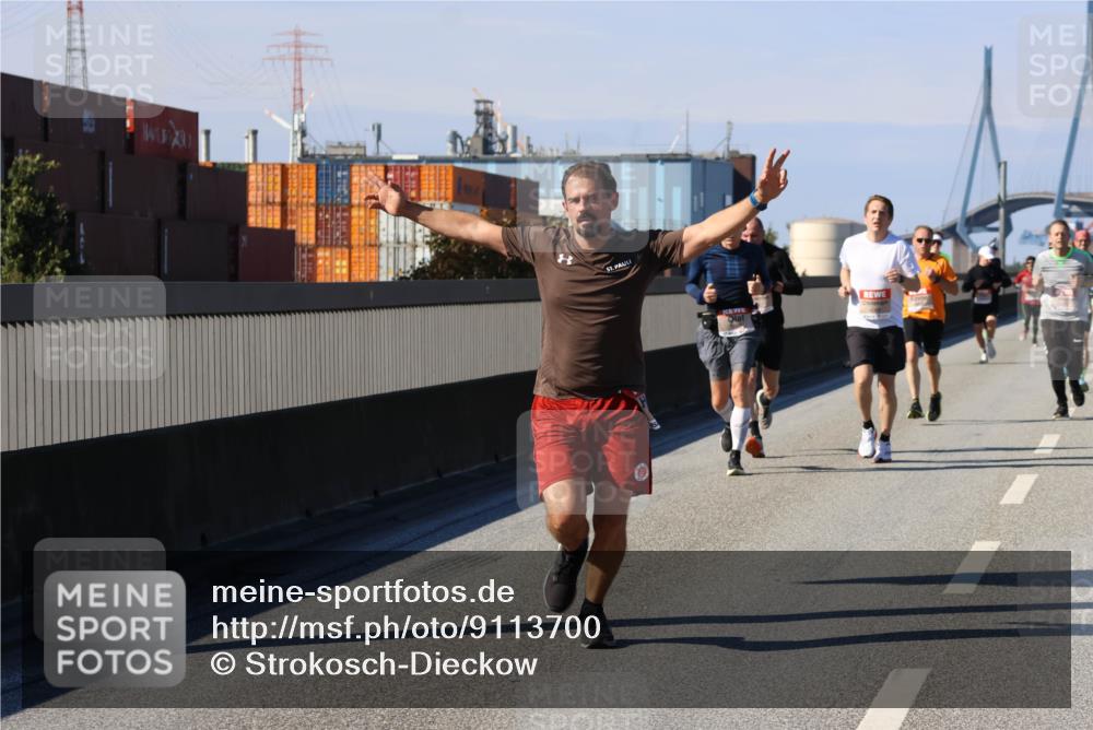 03.10.2025 - Köhlbrandbrückenlauf Strokosch-Dieckow http://msf.ph/oto/9113700 03.10.2025 12:43:58 Position 3  meine-sportfotos.de