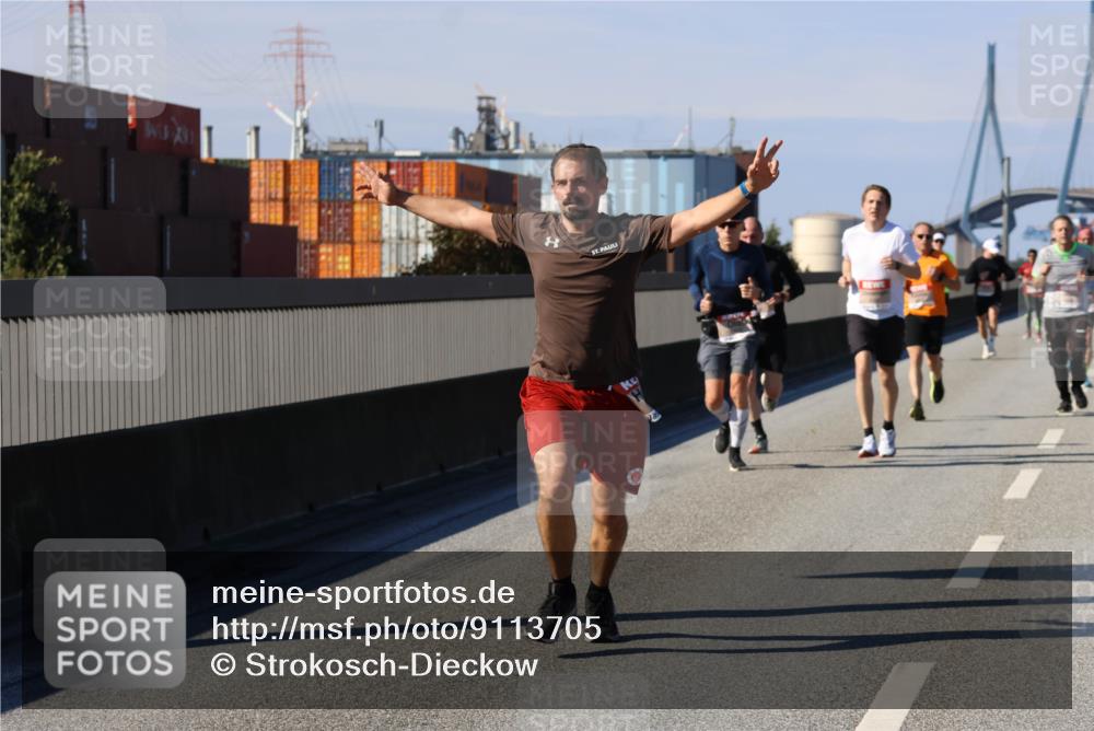 03.10.2025 - Köhlbrandbrückenlauf Strokosch-Dieckow http://msf.ph/oto/9113705 03.10.2025 12:43:58 Position 3  meine-sportfotos.de