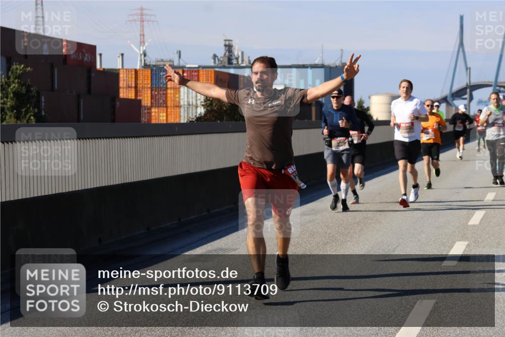 03.10.2025 - Köhlbrandbrückenlauf Strokosch-Dieckow http://msf.ph/oto/9113709 03.10.2025 12:43:58 Position 3  meine-sportfotos.de