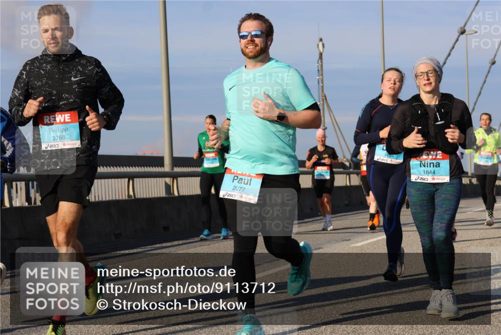 03.10.2025 - Köhlbrandbrückenlauf Strokosch-Dieckow http://msf.ph/oto/9113712 03.10.2025 09:48:11 Position 2 3768, 2077, 1654, 1844 meine-sportfotos.de